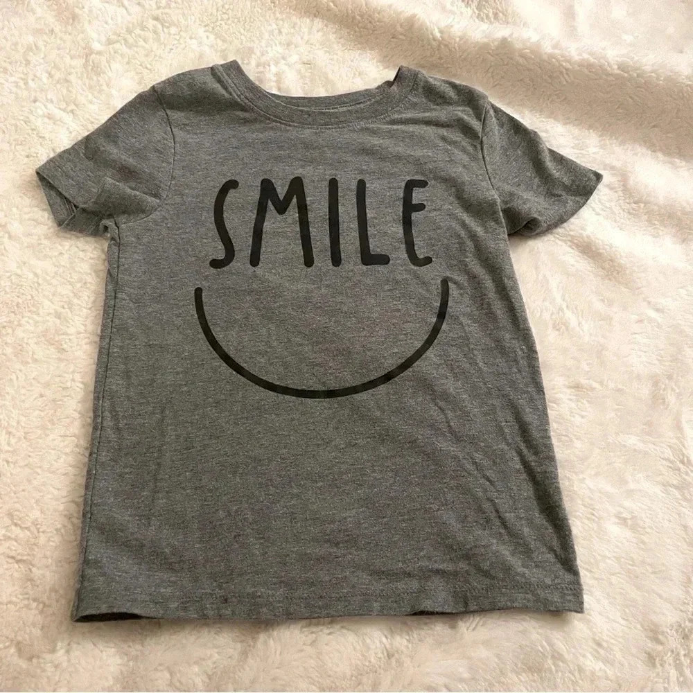 Cat & Jack 4T gray smile short sleeve tshirt‎